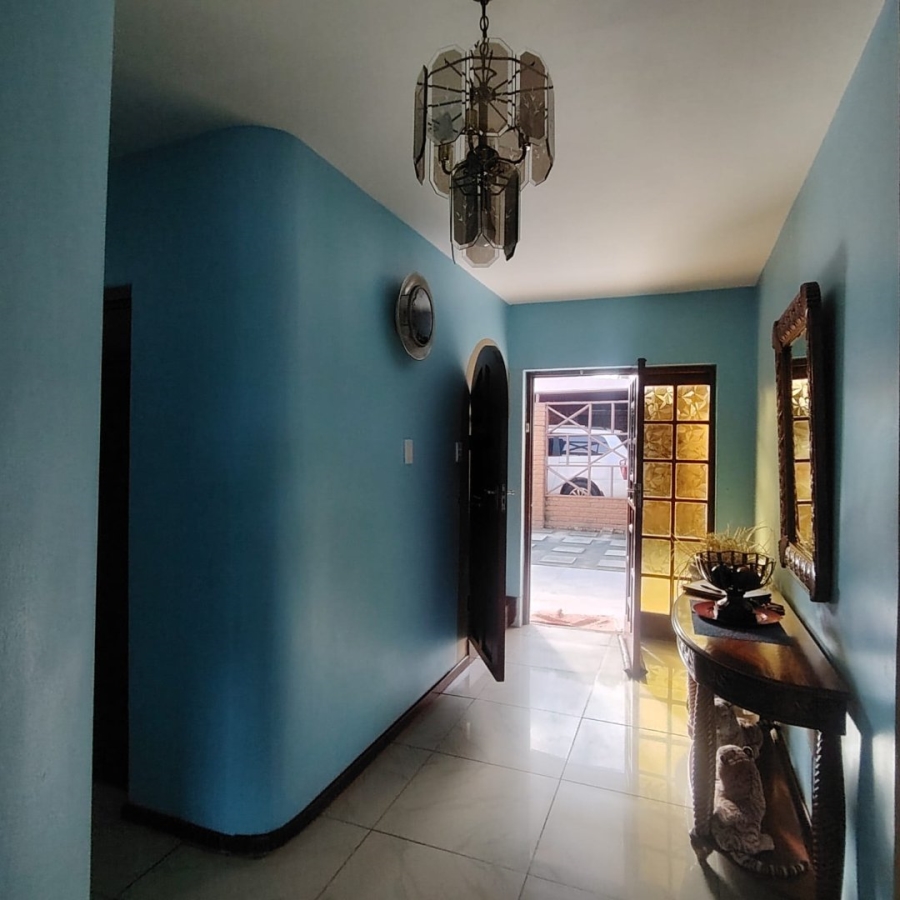 6 Bedroom Property for Sale in Baysville Eastern Cape